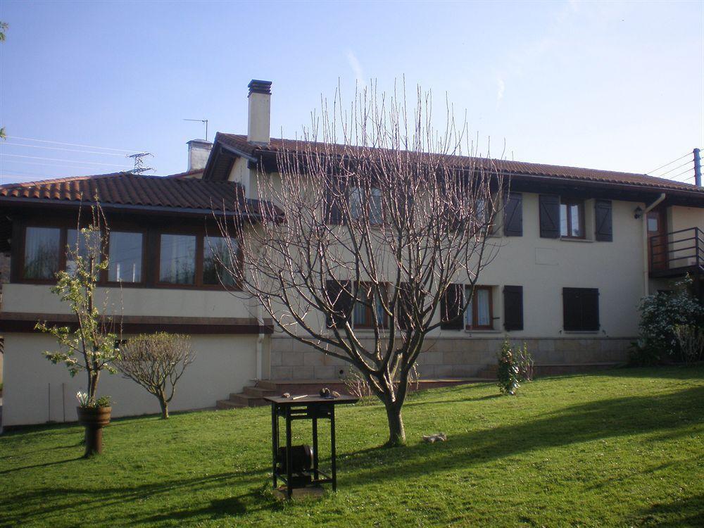 Pension Gure Ametsa Ирун Экстерьер фото