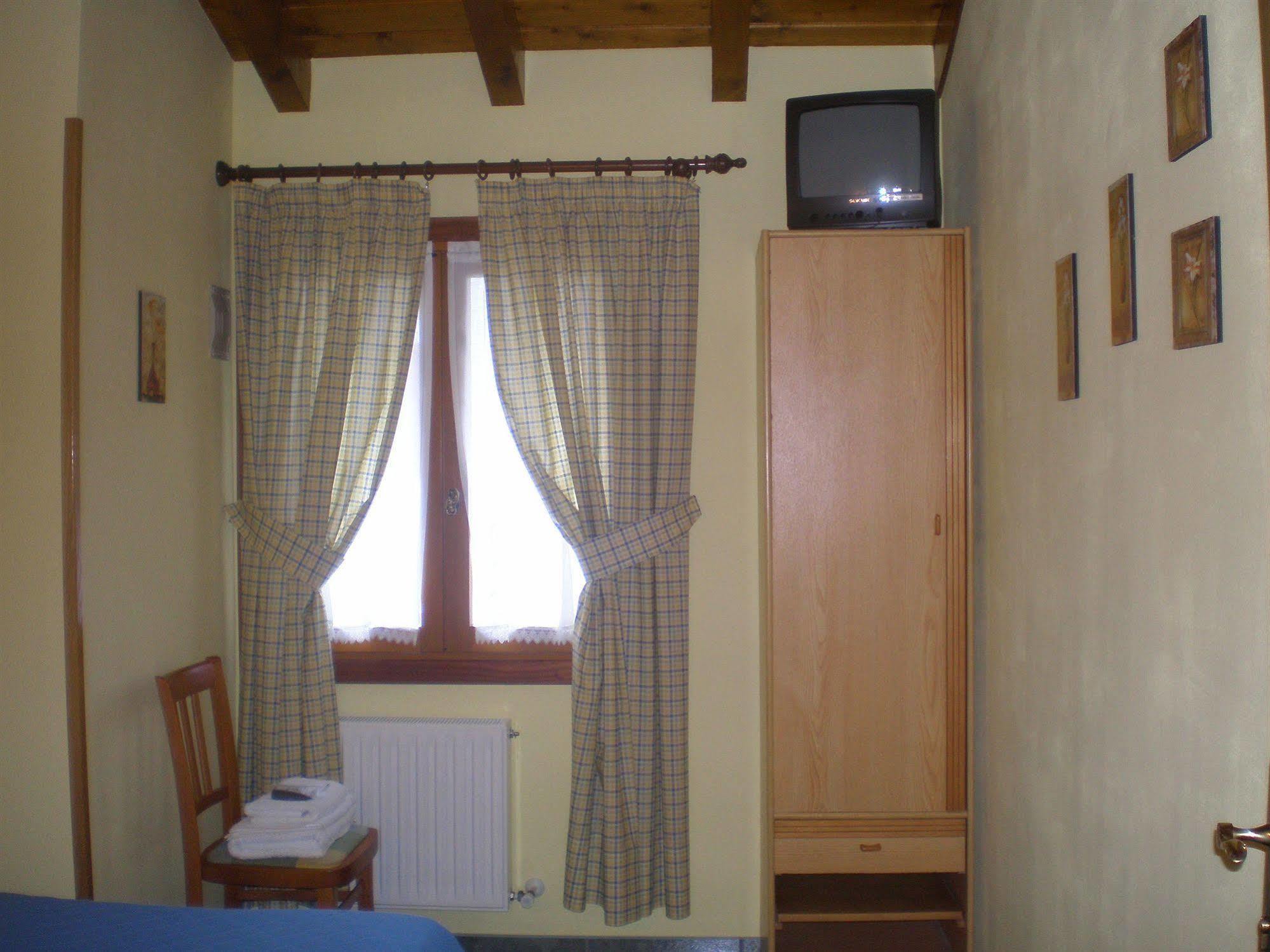 Pension Gure Ametsa Ирун Экстерьер фото